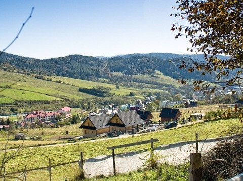 noclegi pokoje drewniane domki wynajem wypoczynek w górach WICHROWE WZGÓRZE Polska Krynica Zdrój